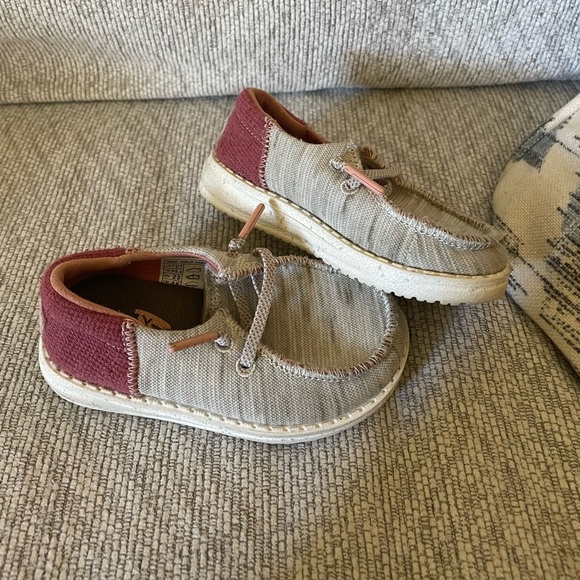 ✨Toddler Hey Dudes Wendy Size 7C - Picture 2 of 7